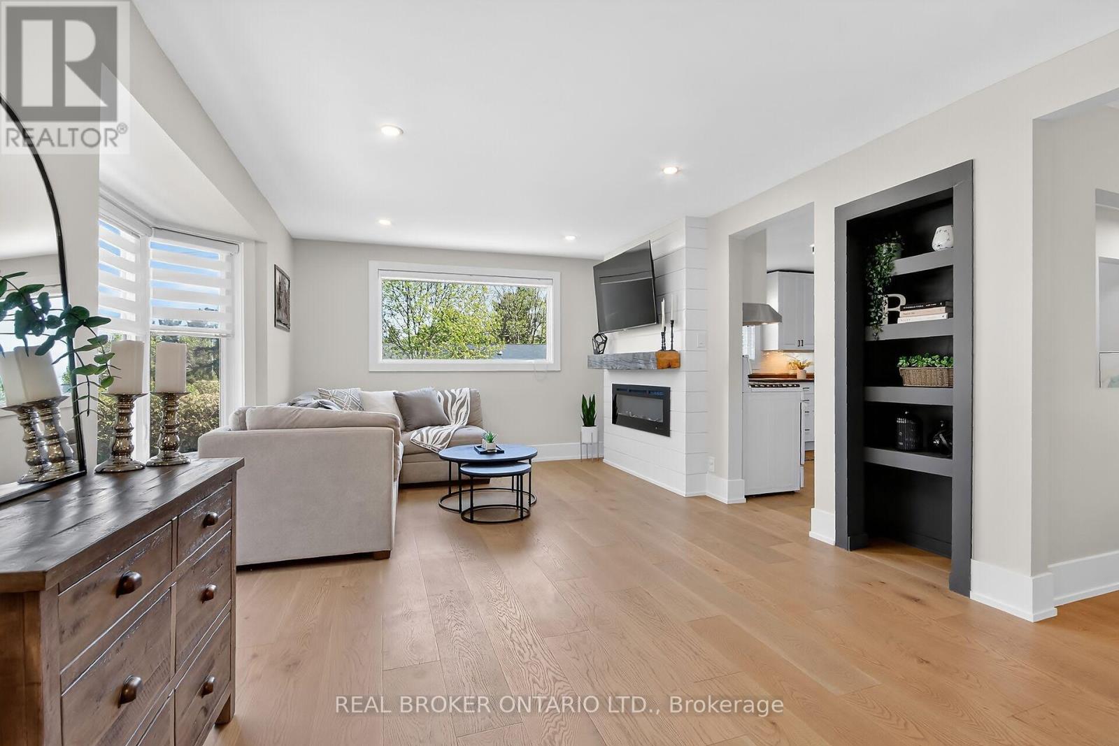 5626 OWEN STREET - 6