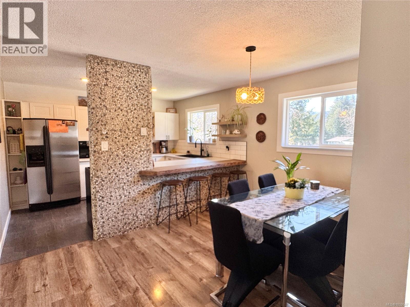 413 Cedar Cres, Gold River