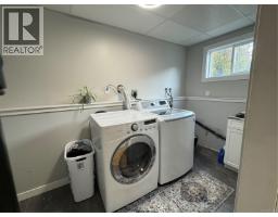 413 Cedar Cres, Gold River, BC V0P1G0 Photo 21