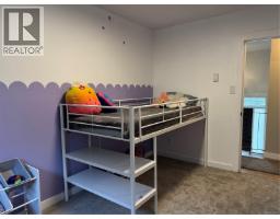 Primary Bedroom - 413 Cedar Cres, Gold River, BC V0P1G0 Photo 13