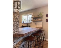 Kitchen - 413 Cedar Cres, Gold River, BC V0P1G0 Photo 7