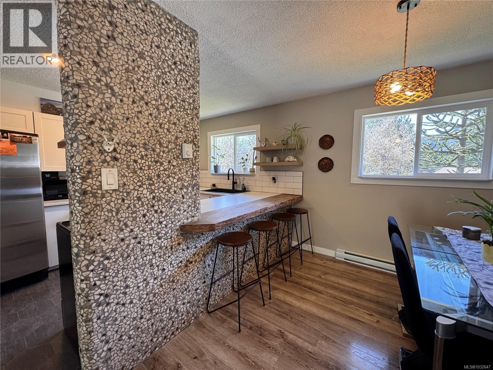 413 Cedar Cres, Gold River