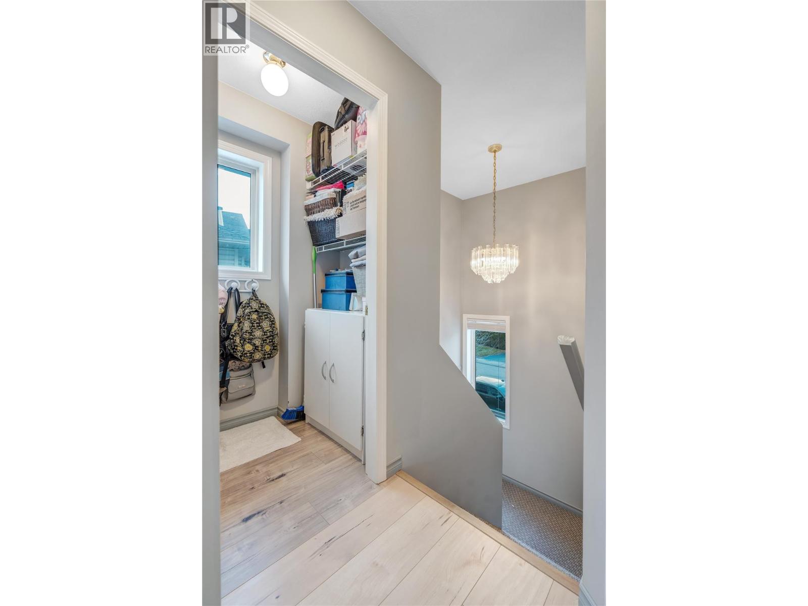 #158 3153 Paris Street - 21