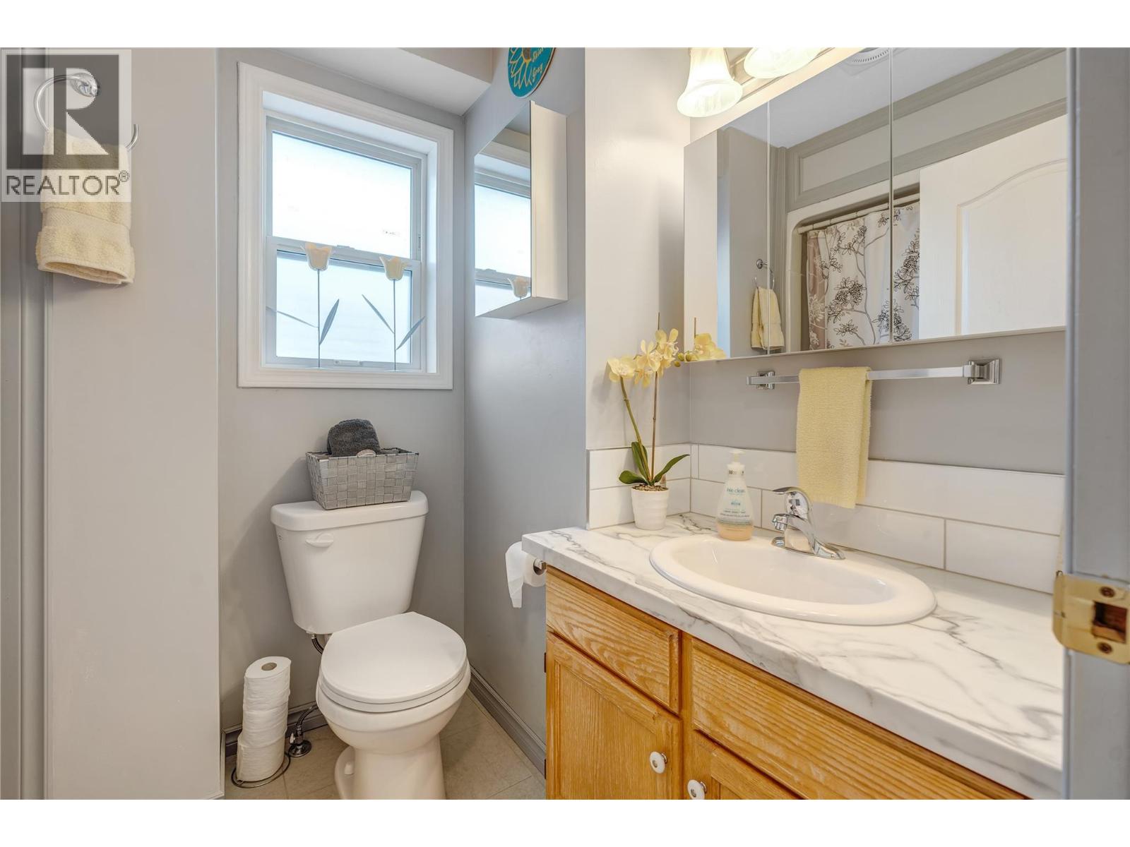#158 3153 Paris Street - 20