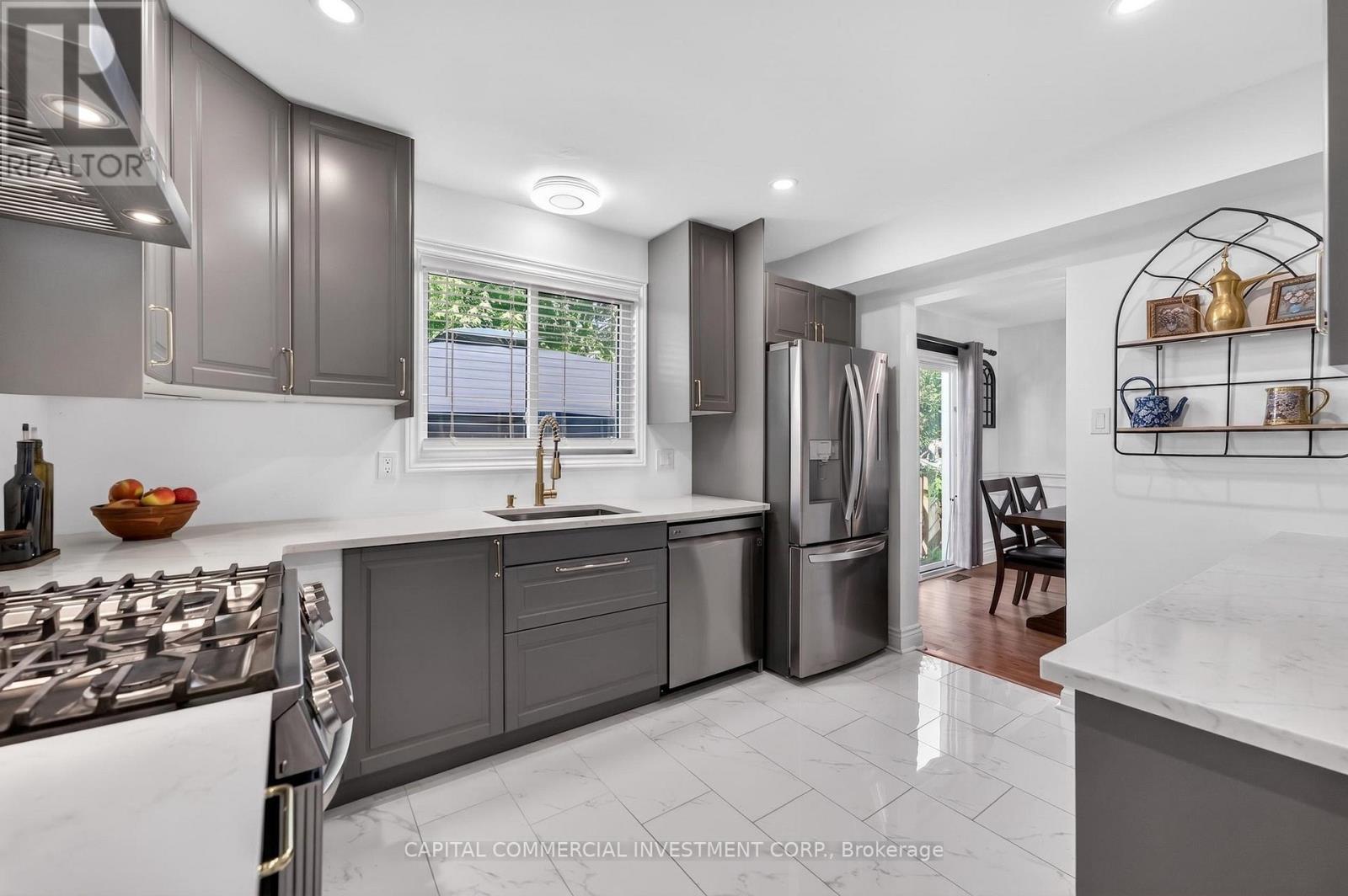 71 EQUESTRIAN DRIVE - 18
