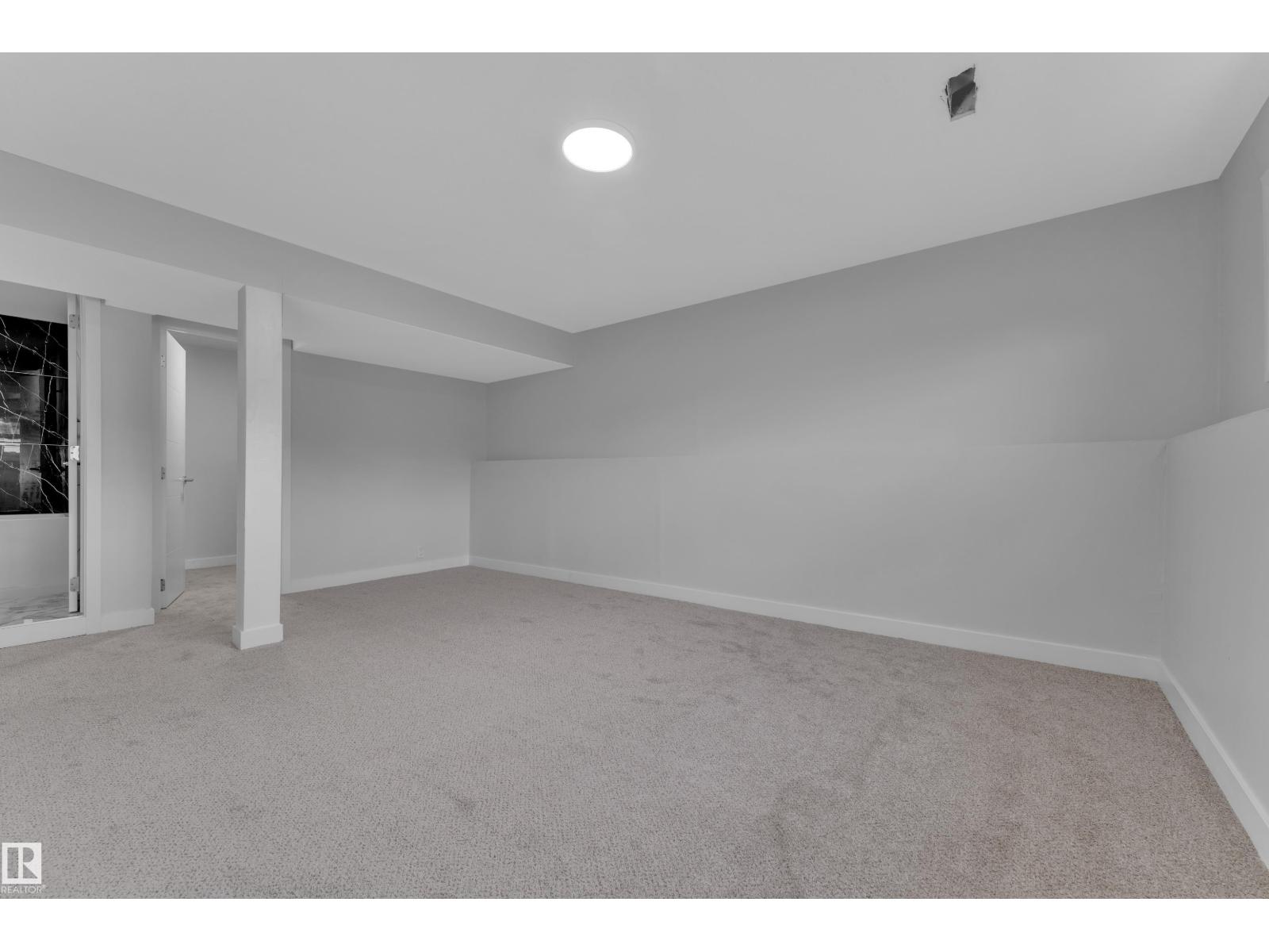 5118 17A AV NW NW - 30