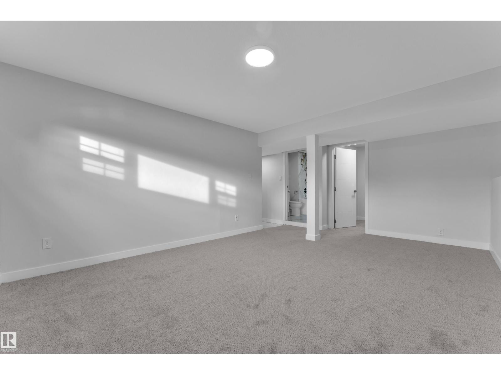 5118 17A AV NW NW - 31