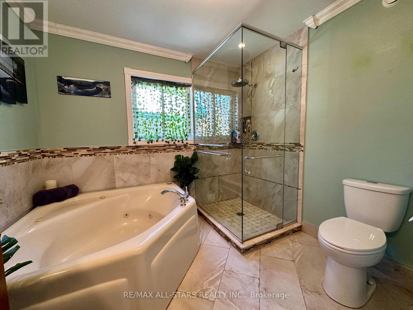 398 EDWINA DRIVE - 22