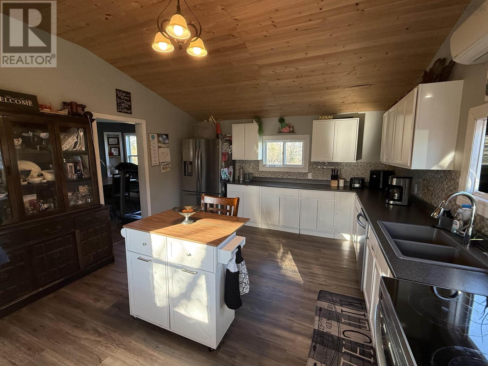 10250 Highway 4 - 7