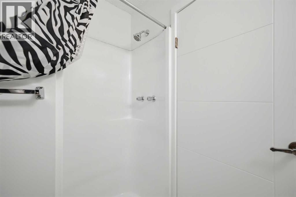 92 Whitlock Close NE - 25