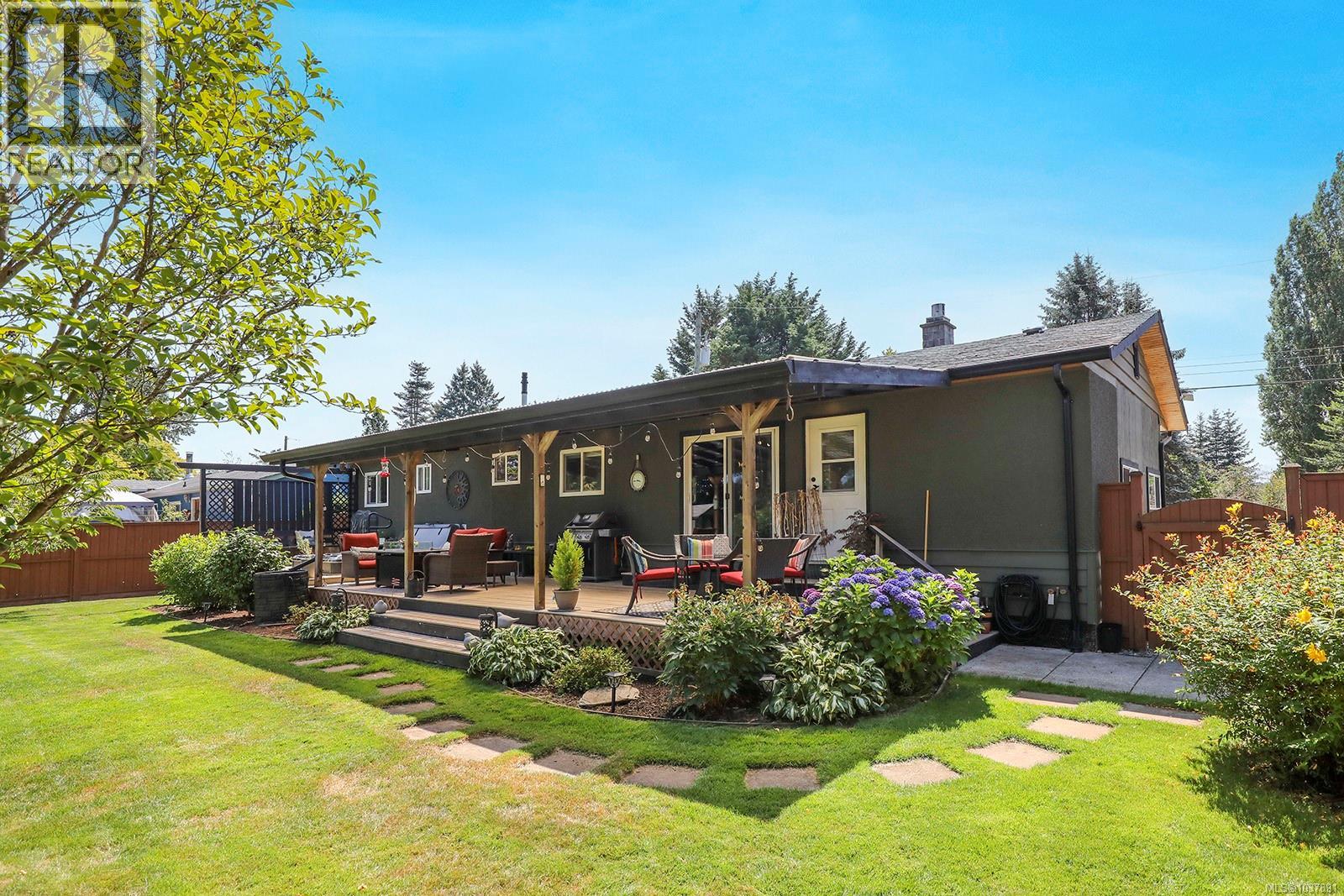 1922 Richardson Ave - 3