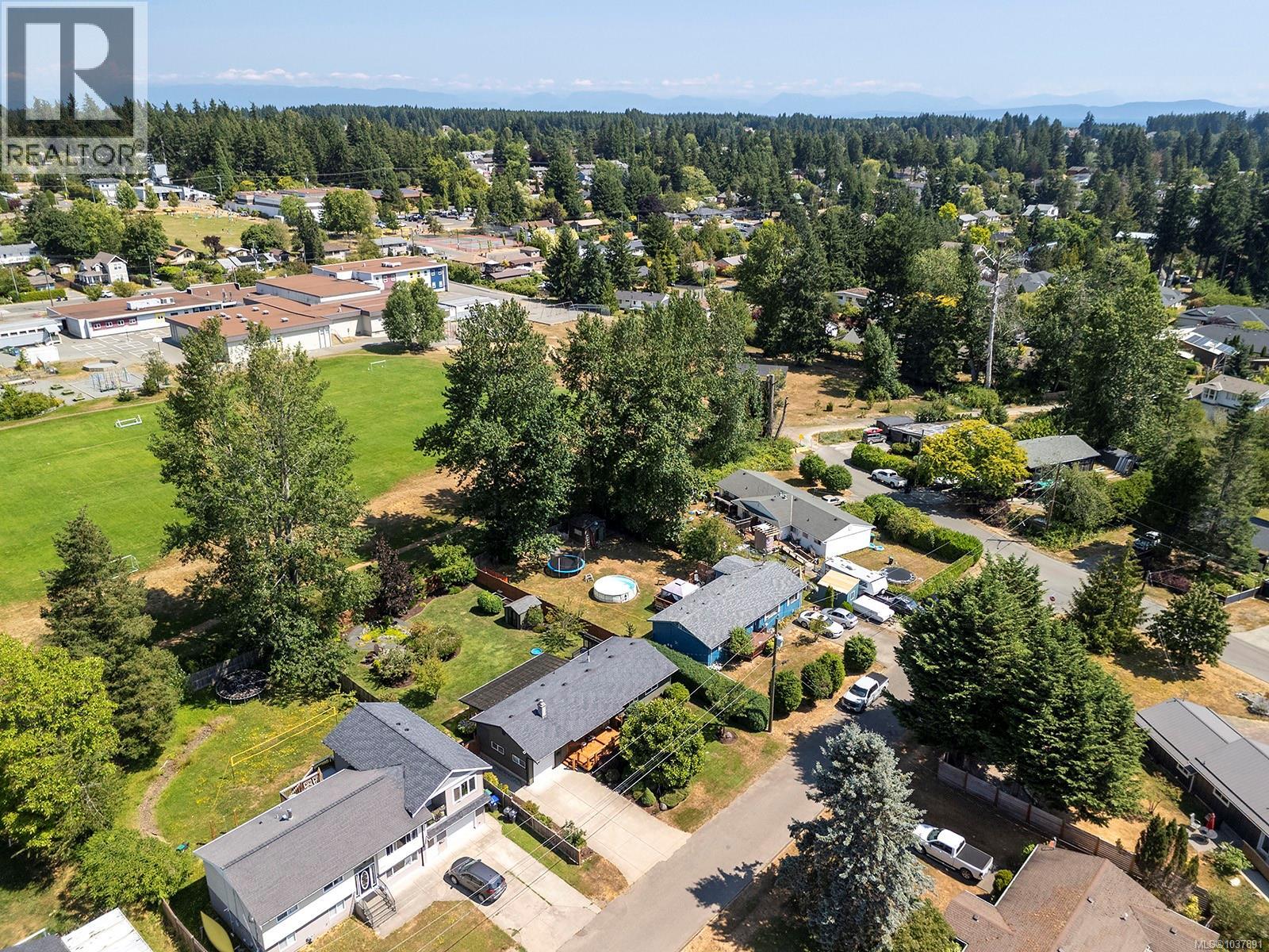 1922 Richardson Ave - 40