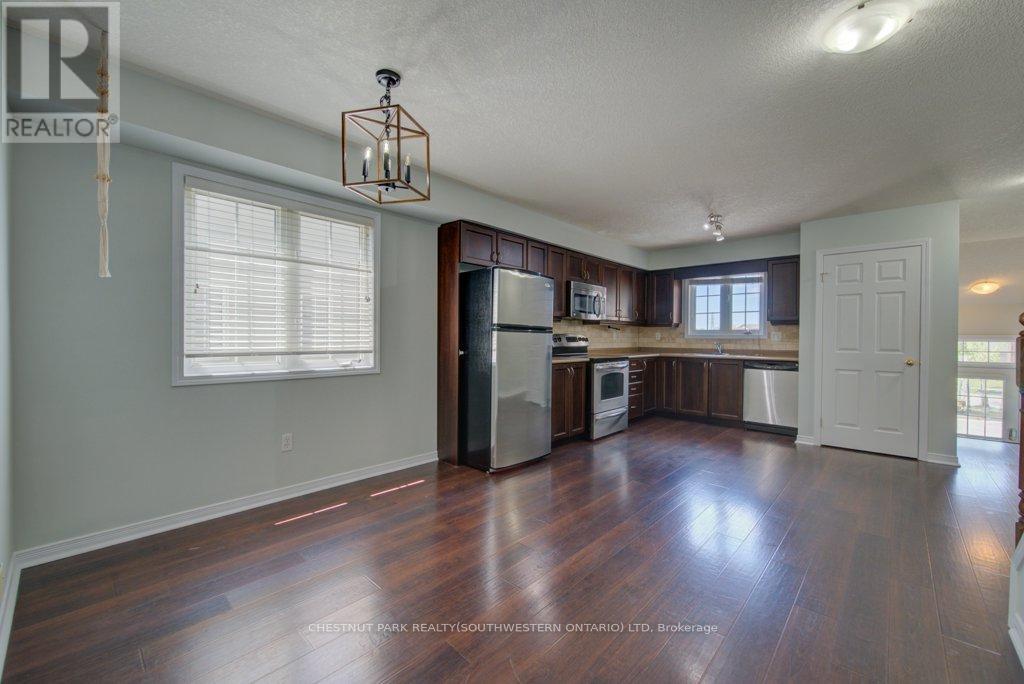 #15C 240 WESTMEADOW DRIVE - 12