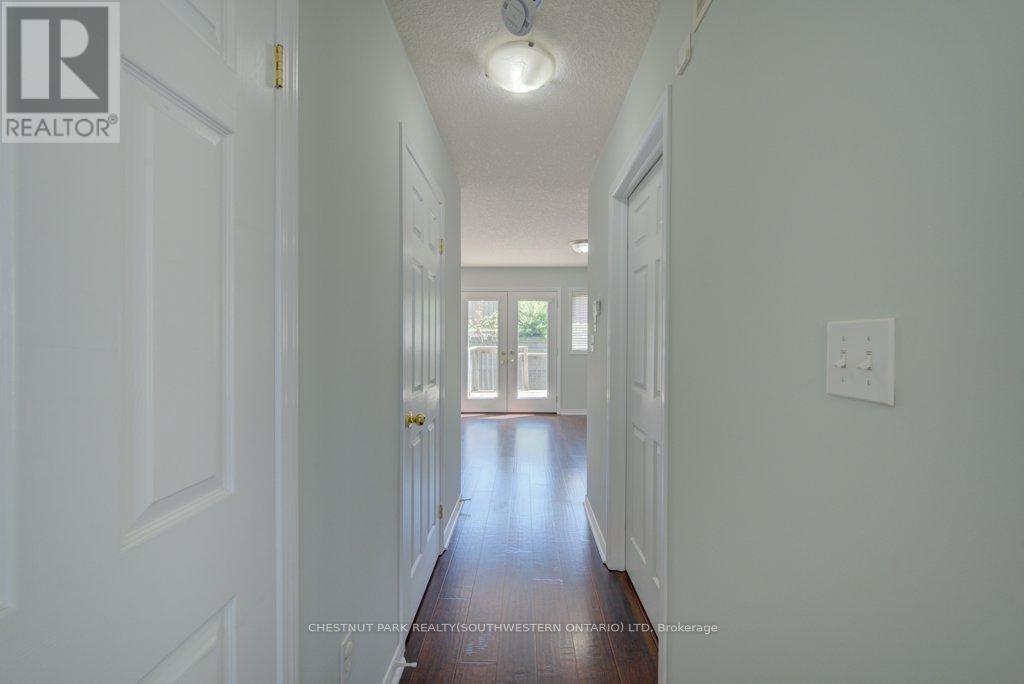 #15C 240 WESTMEADOW DRIVE - 13