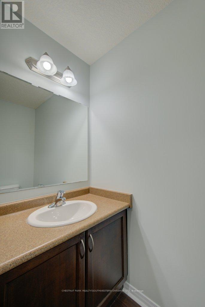 #15C 240 WESTMEADOW DRIVE - 14