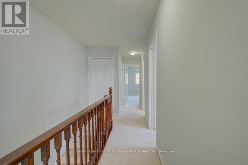#15C 240 WESTMEADOW DRIVE - 22