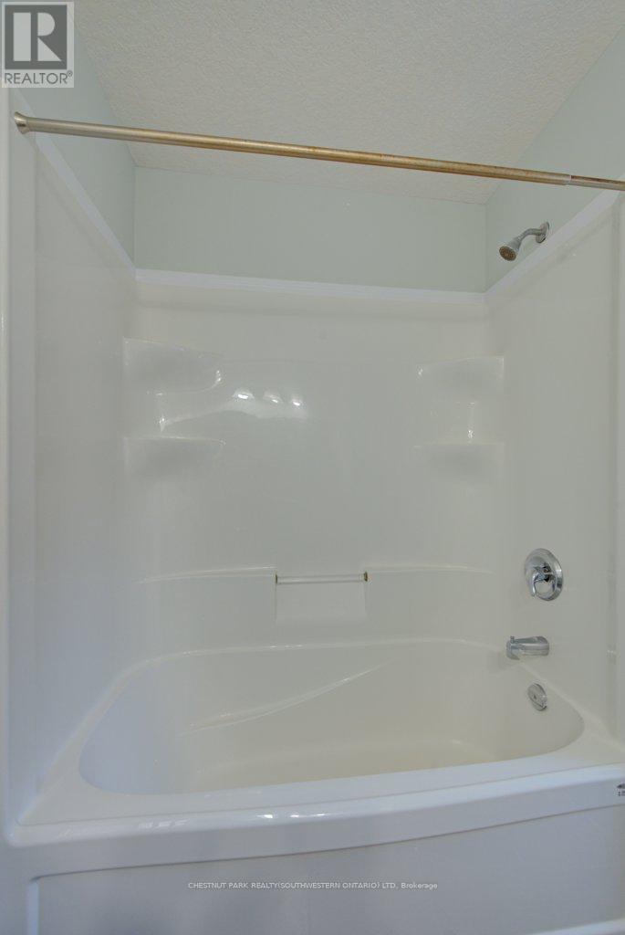 #15C 240 WESTMEADOW DRIVE - 30