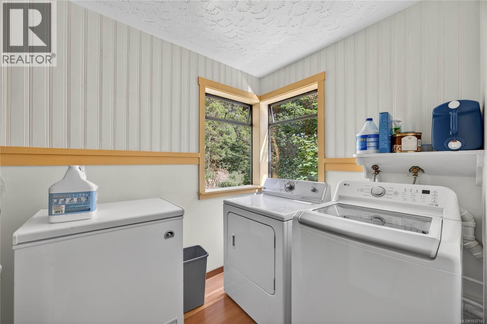 1252 Isabella Point Rd - 27