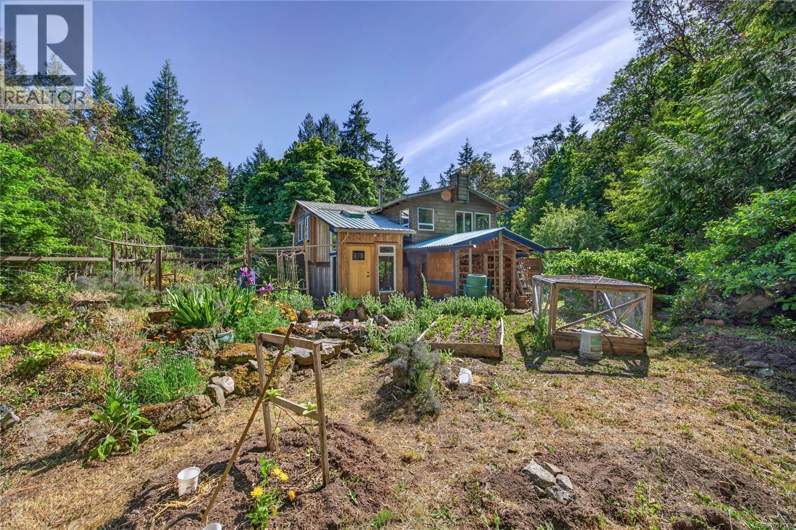 1252 Isabella Point Rd - Image 3