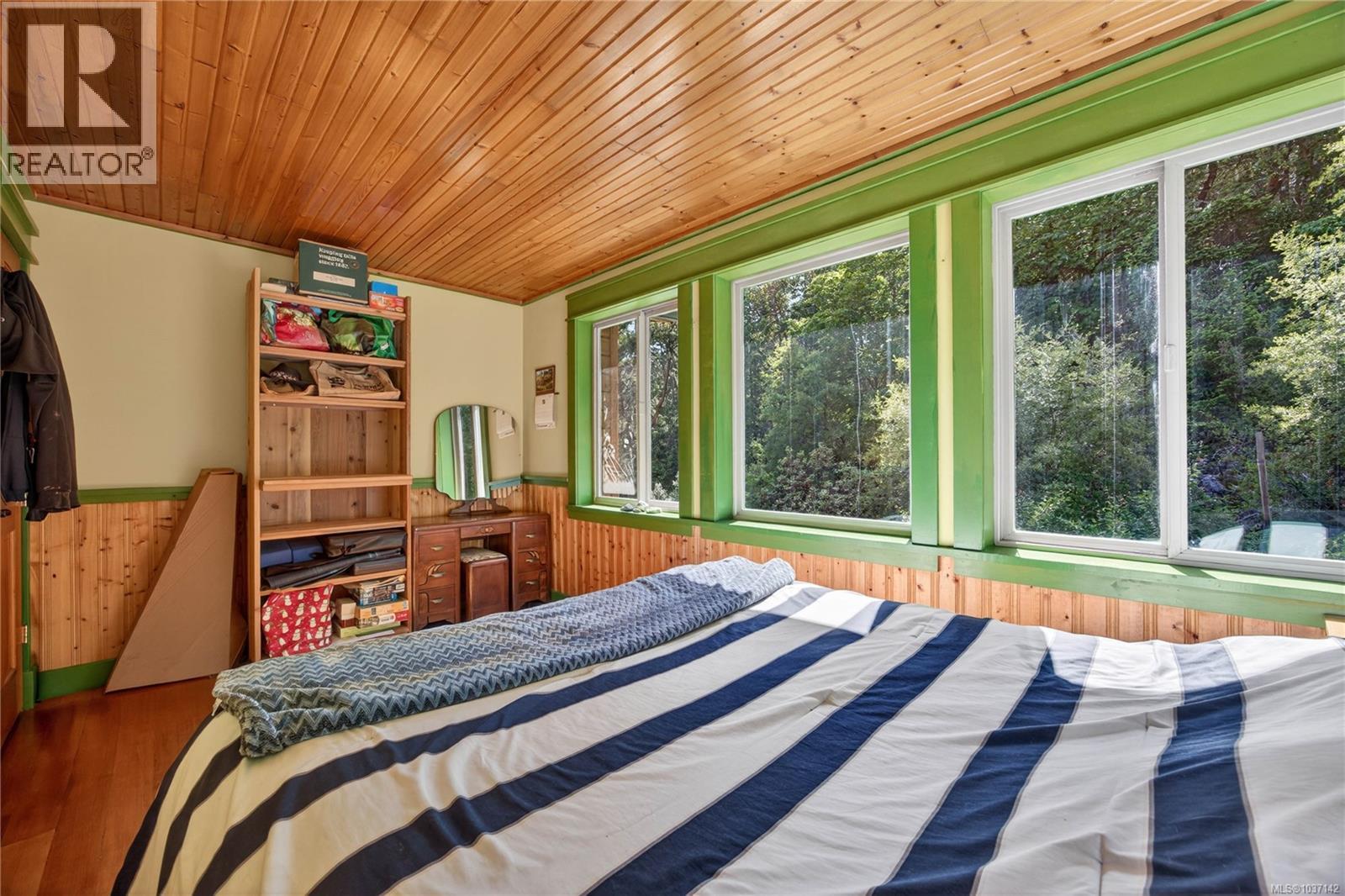 1252 Isabella Point Rd - 36