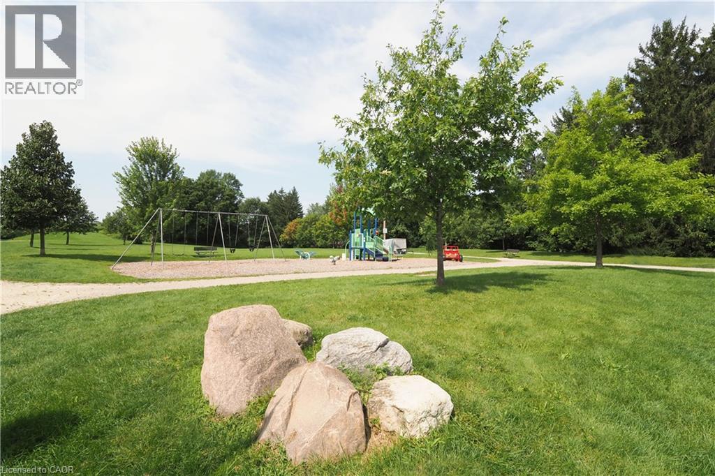 #1409 55 GREEN VALLEY Drive - 44