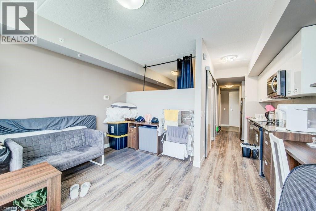 #528 308 LESTER Street - 23