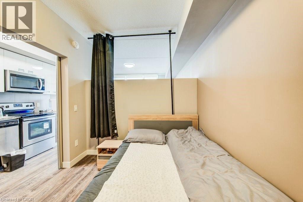 #528 308 LESTER Street - 21