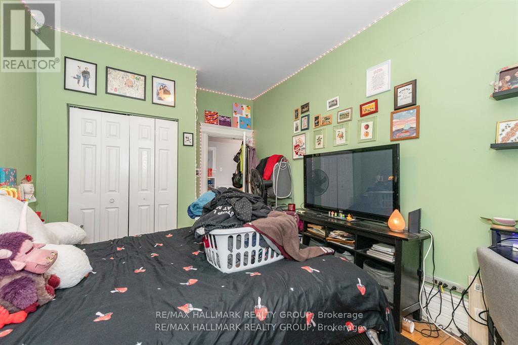 121 OSGOODE STREET - 14