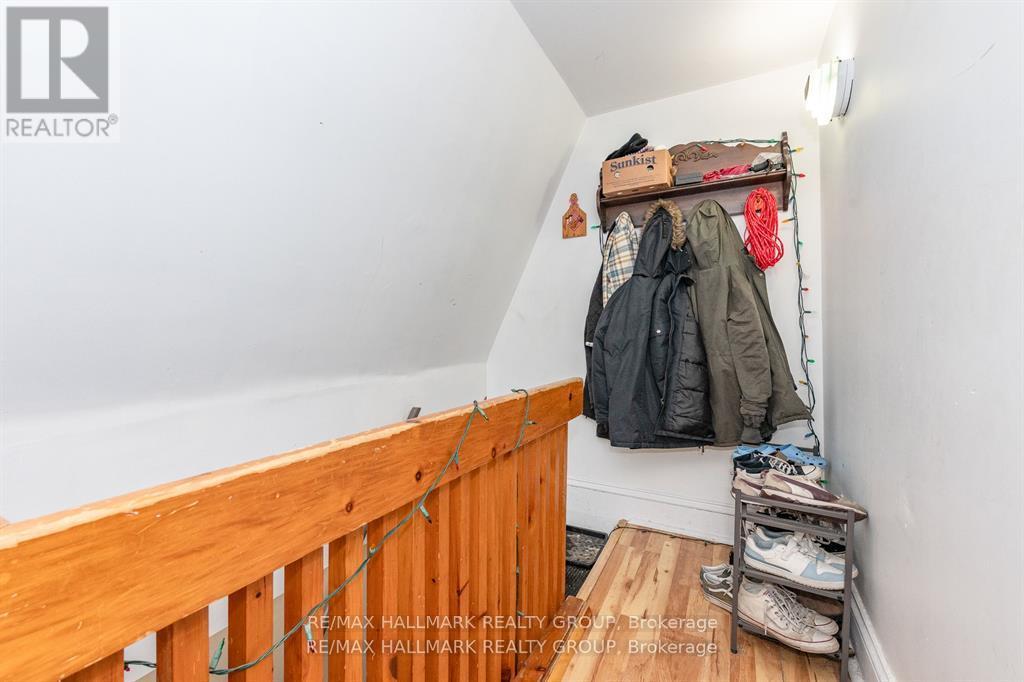 121 OSGOODE STREET - 30