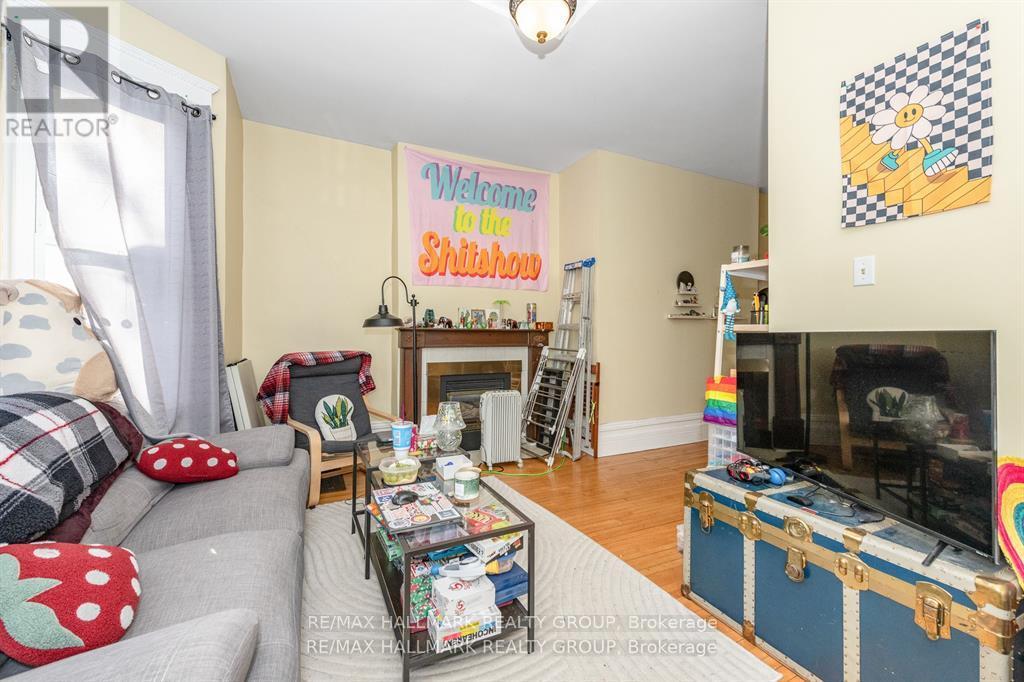 121 OSGOODE STREET - 6