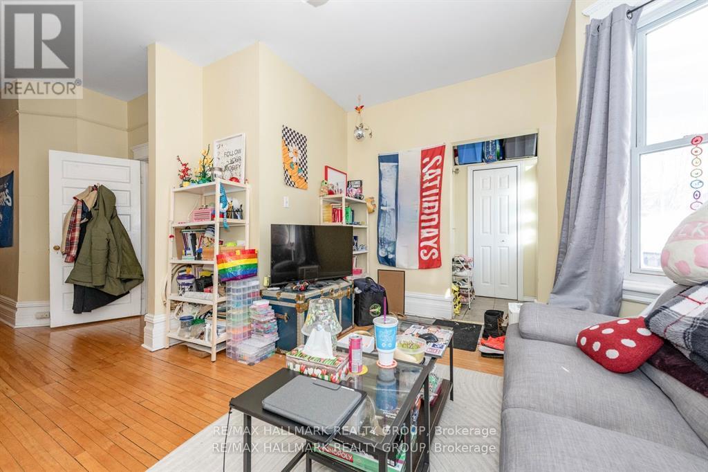 121 OSGOODE STREET - 7