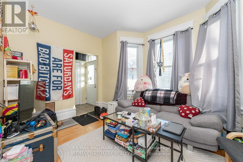 121 OSGOODE STREET - 8