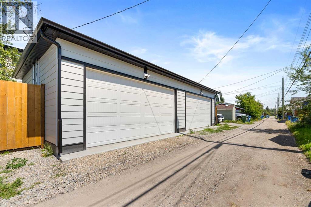 7929 47 Avenue NW - 7