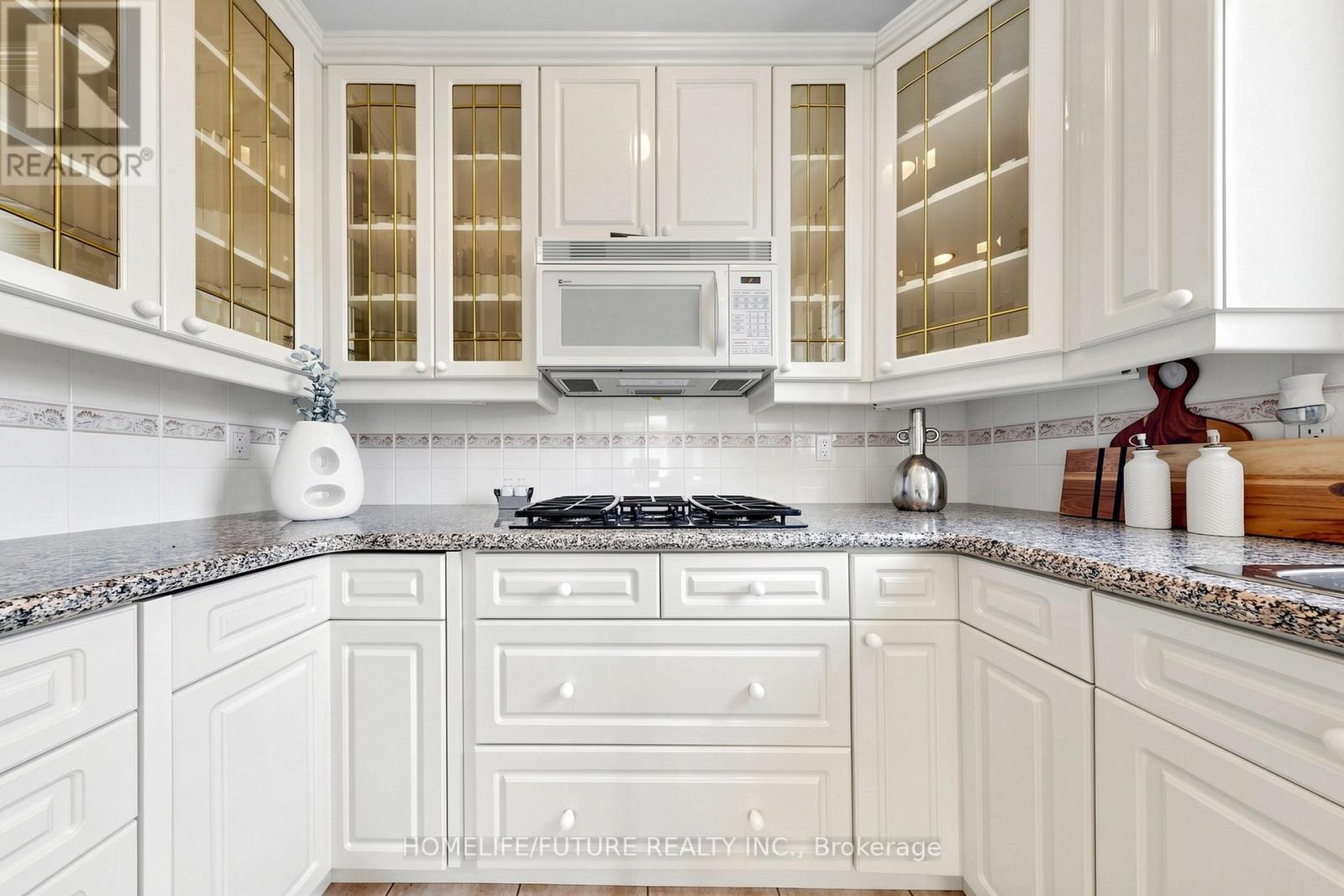 55 RIDGECREST DRIVE - 17
