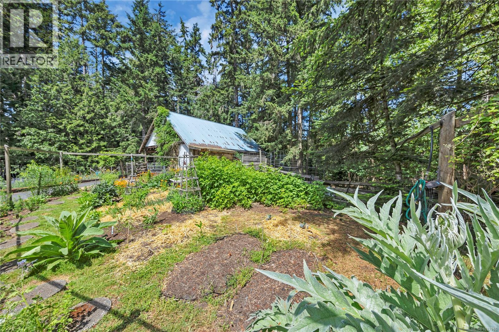 1925 Shasta Rd, Nanaimo