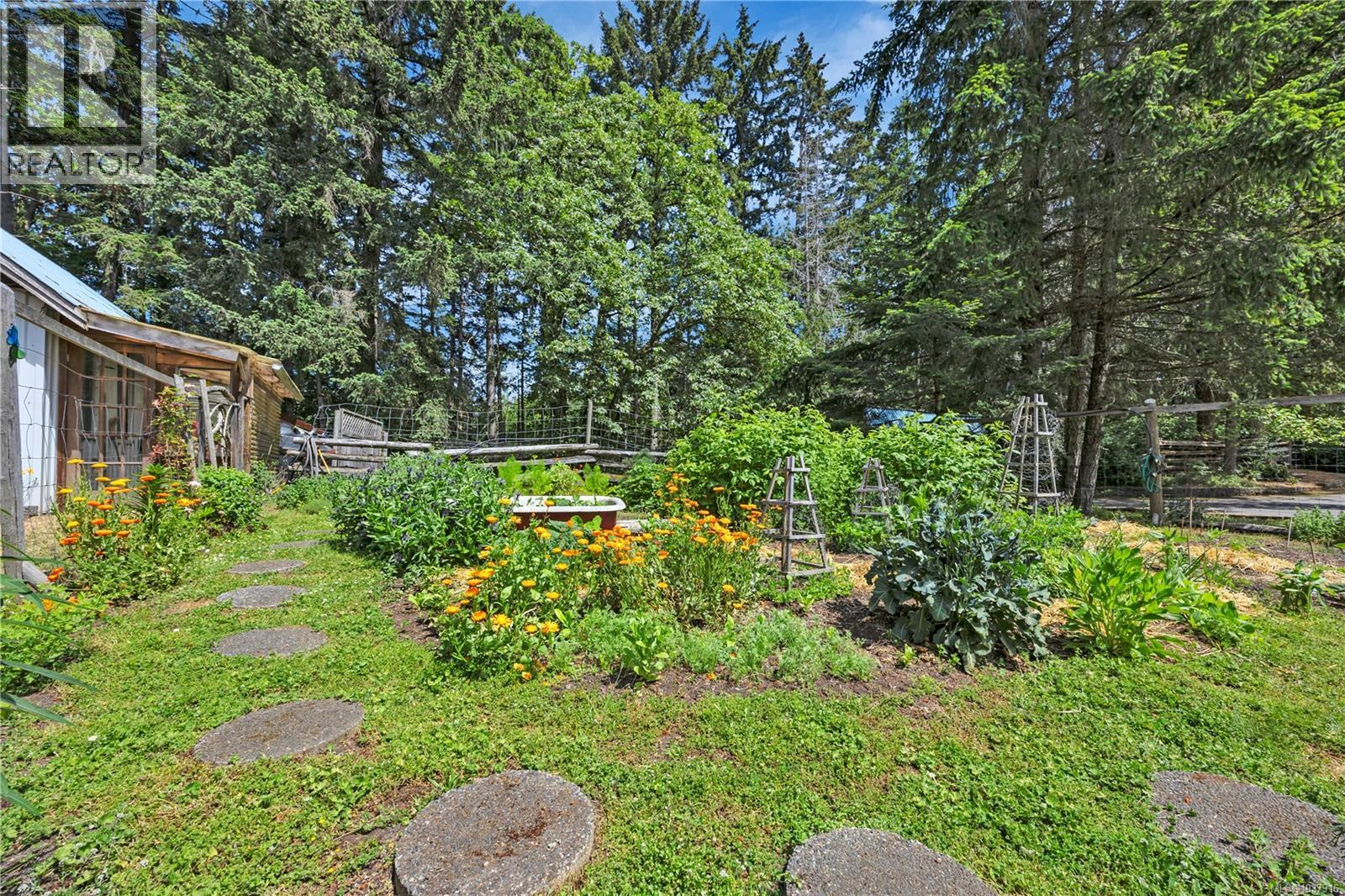 1925 Shasta Rd, Nanaimo