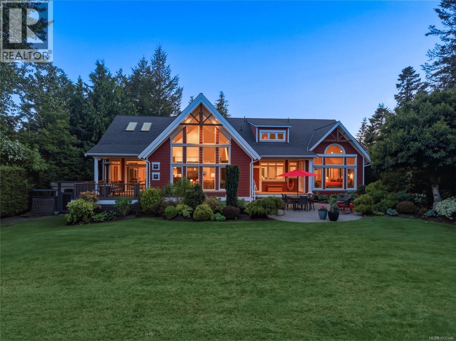  3949 Valhalla Lane, Saanich
