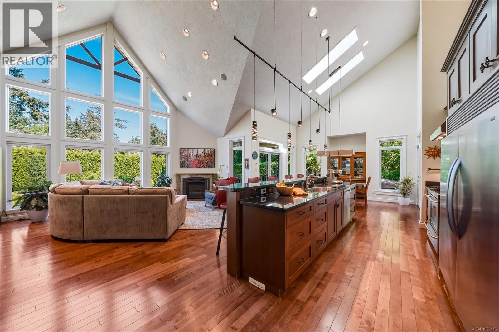 3949 Valhalla Lane - 4