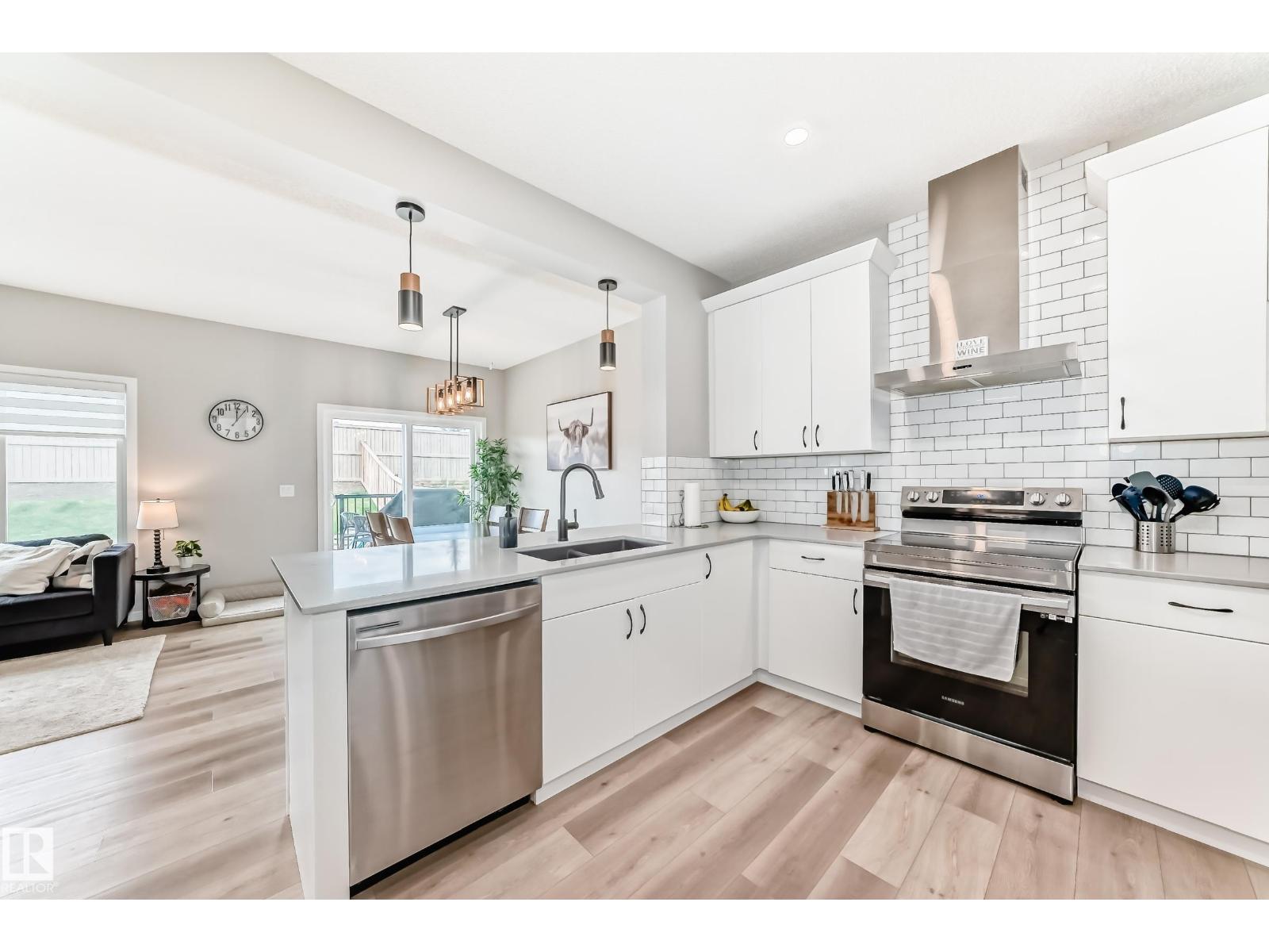 22566 99A AV NW - 2