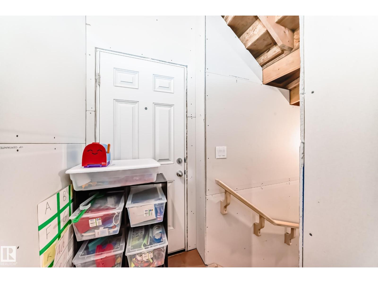 22566 99A AV NW - 20