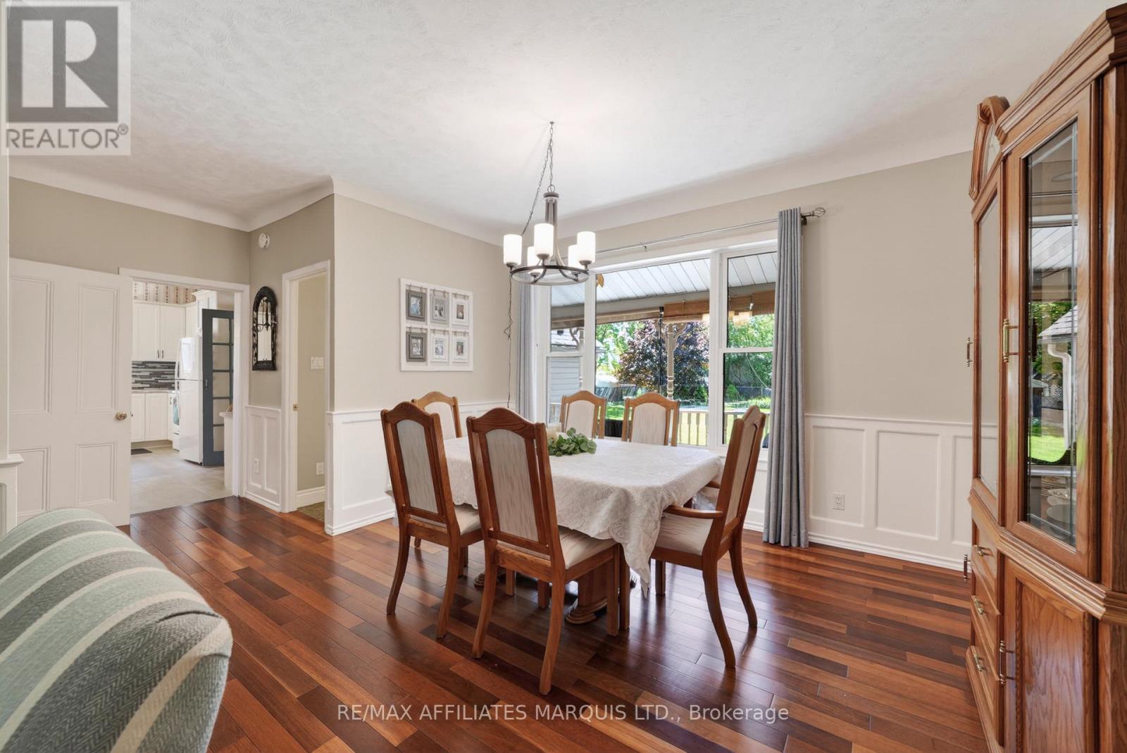 127 LAWRENCE AVENUE - 11
