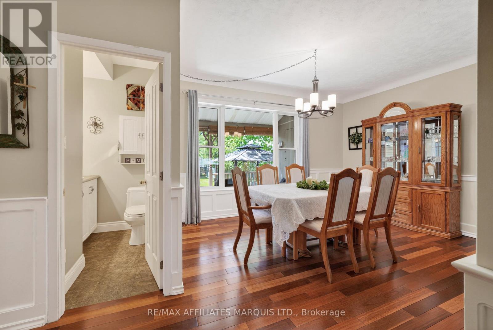 127 LAWRENCE AVENUE - 12