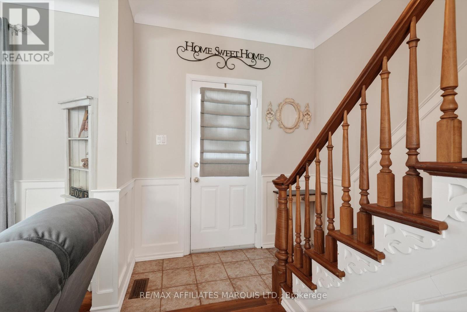 127 LAWRENCE AVENUE - 14