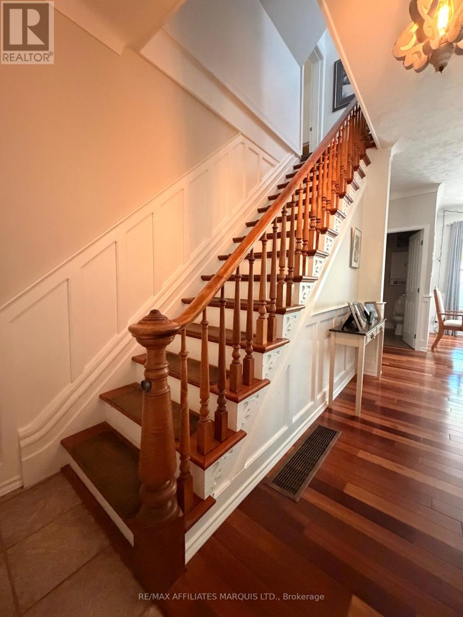 127 LAWRENCE AVENUE - 15