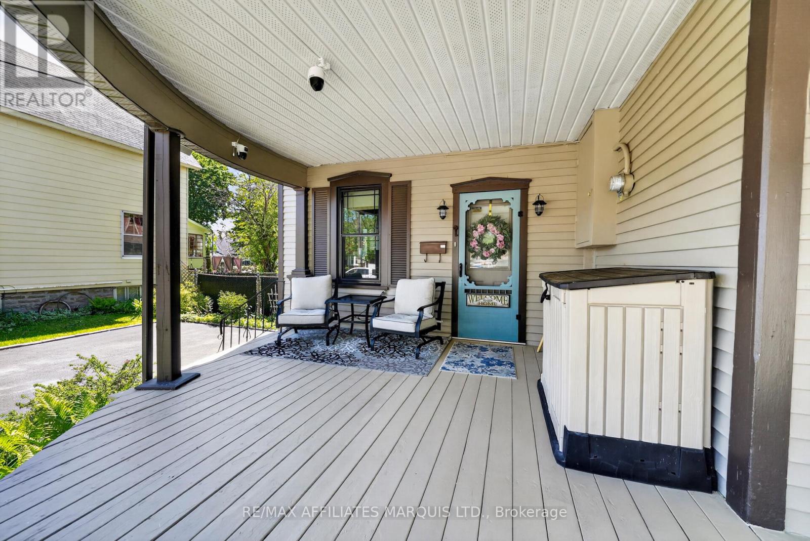 127 LAWRENCE AVENUE - Image 2