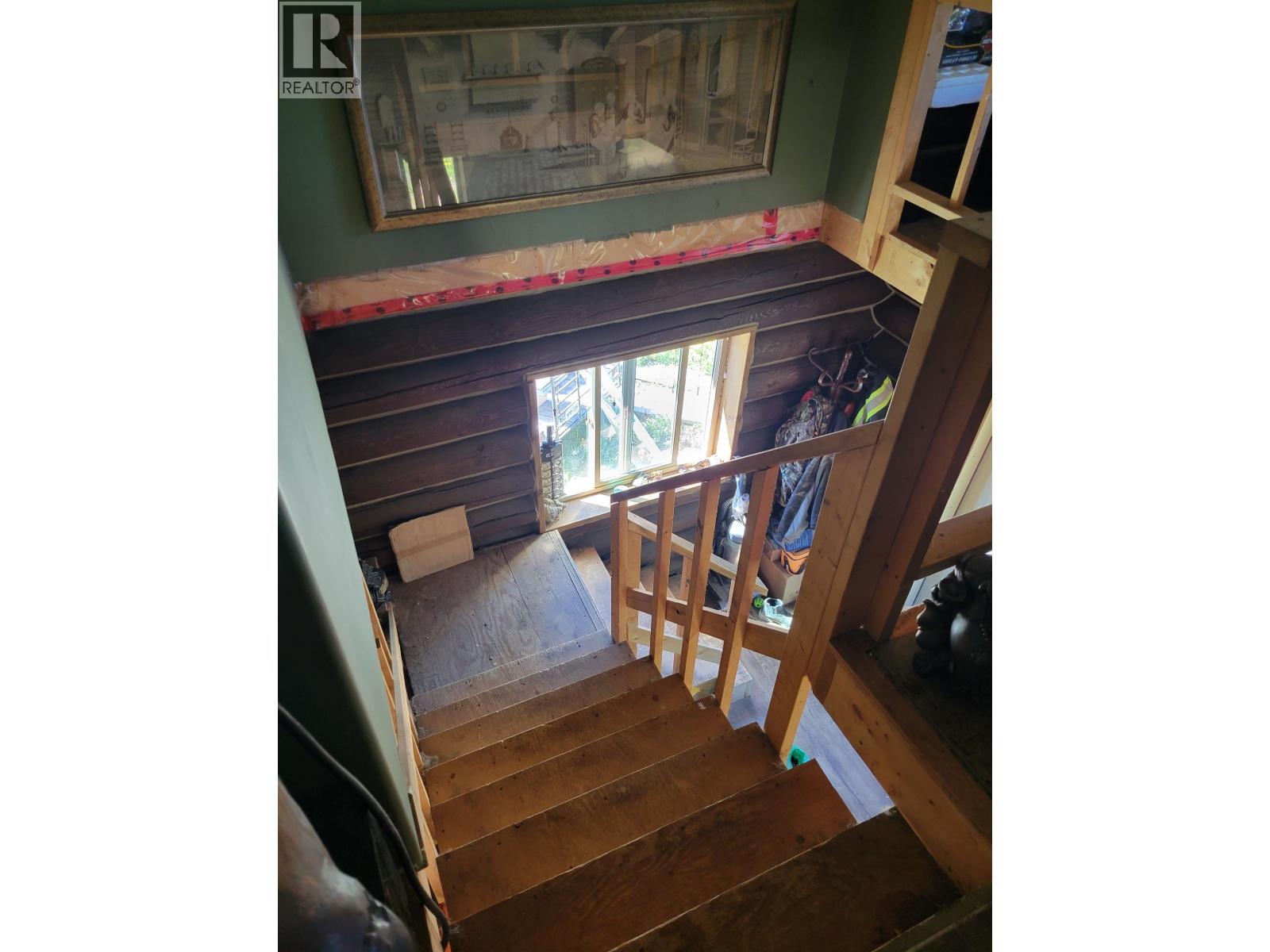 7585 HULATT ROAD - 7