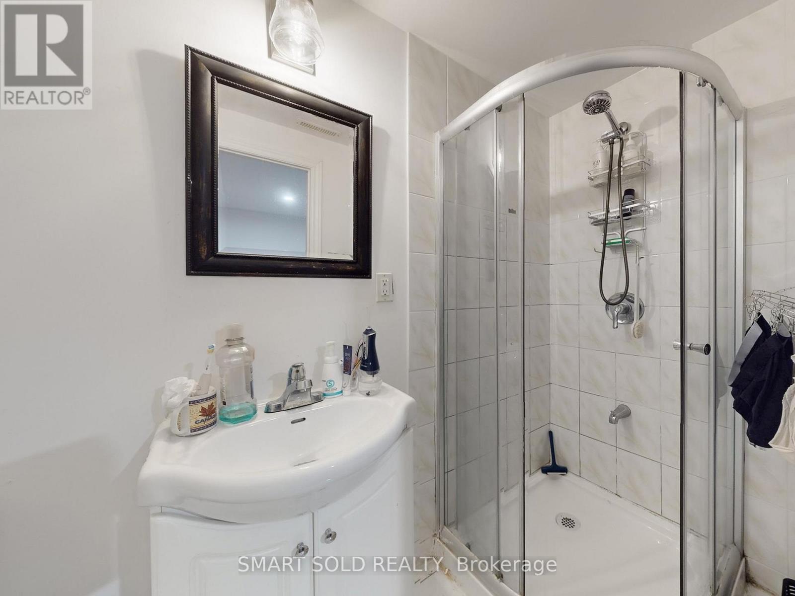 24 NORMANDY CRESCENT - 38