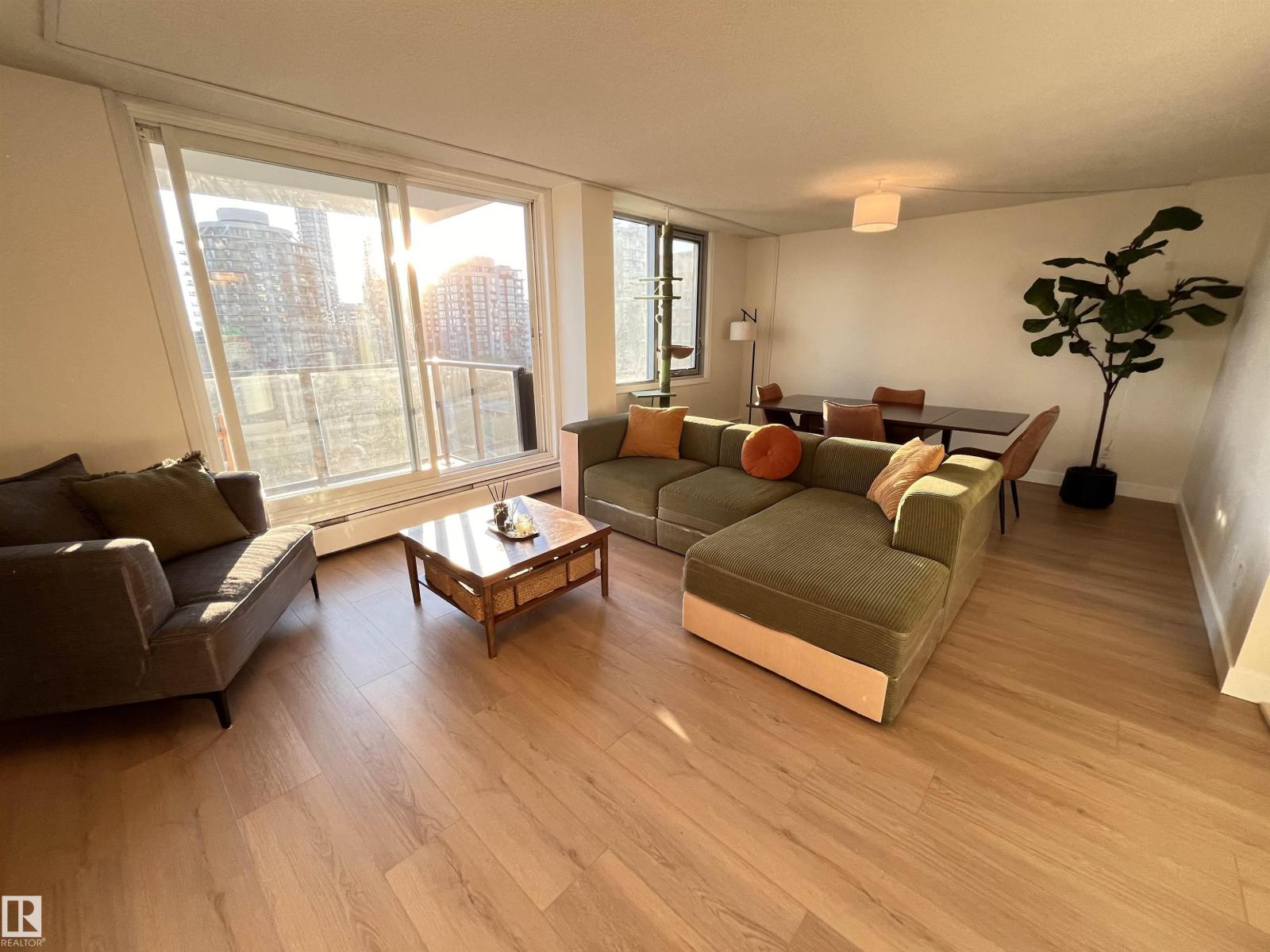 #807 10011 116 ST NW - 4