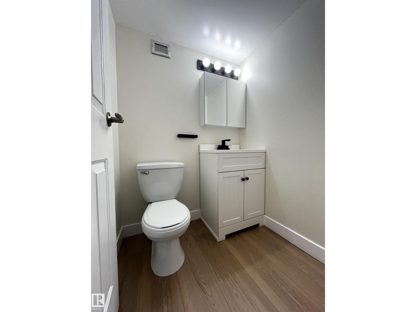 #807 10011 116 ST NW - 15