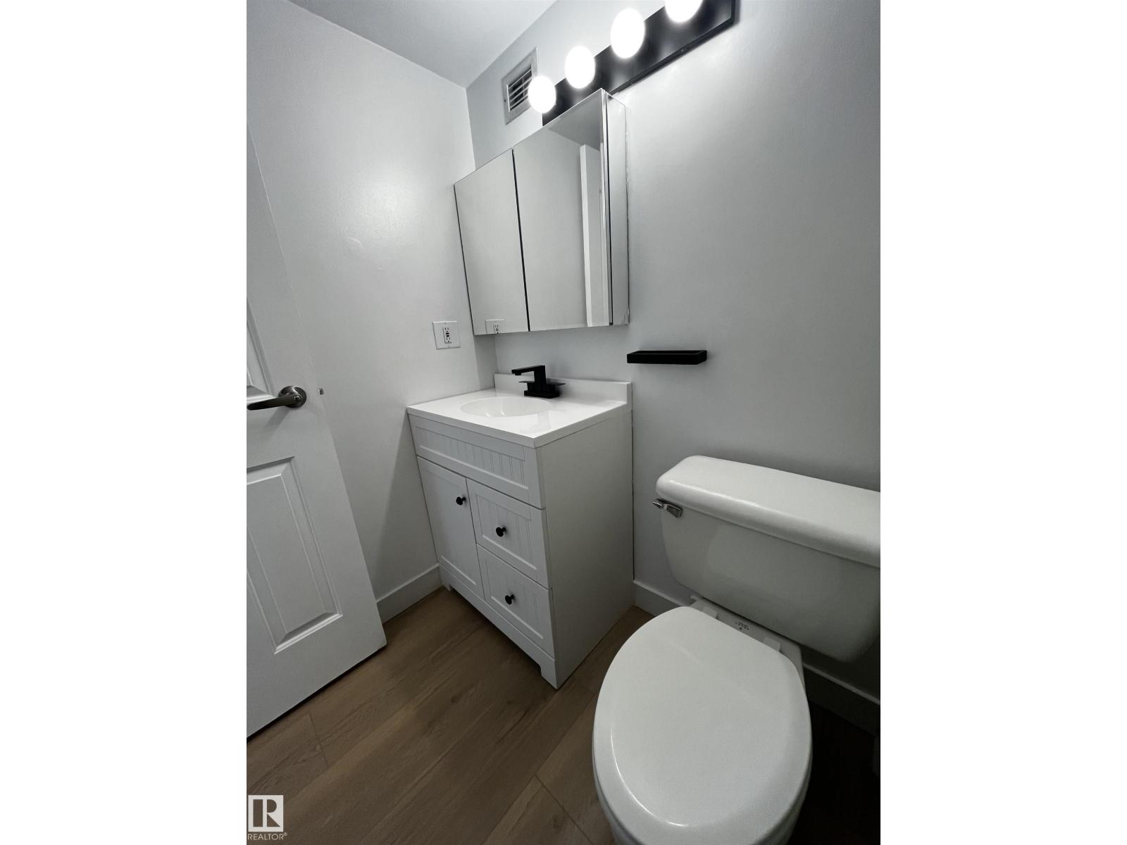 #807 10011 116 ST NW - 14